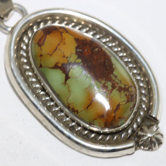 Royston Pendant ni Robin Tsosie