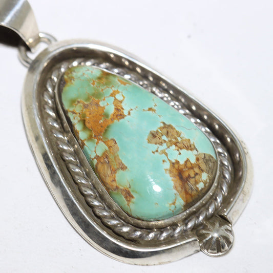 Royston Palawit ni Robin Tsosie