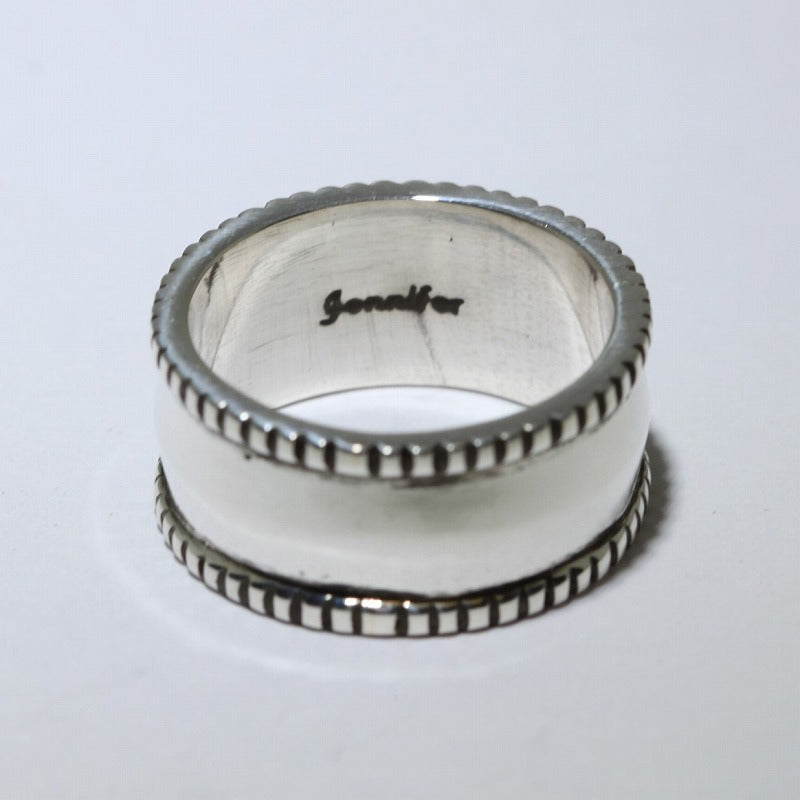 जेनिफर कर्टिस की अंगूठी