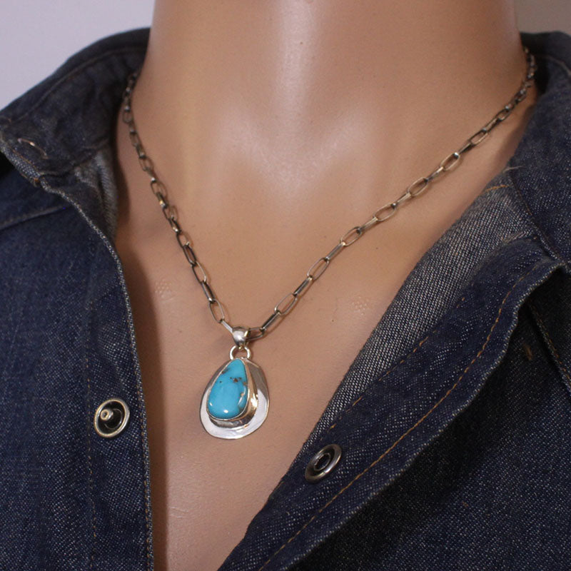 Liontin Morenci oleh Navajo