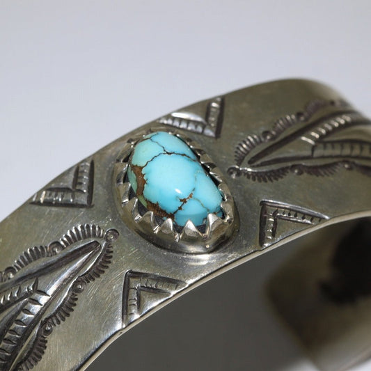 Bracelet Numéro Huit par Arland Ben