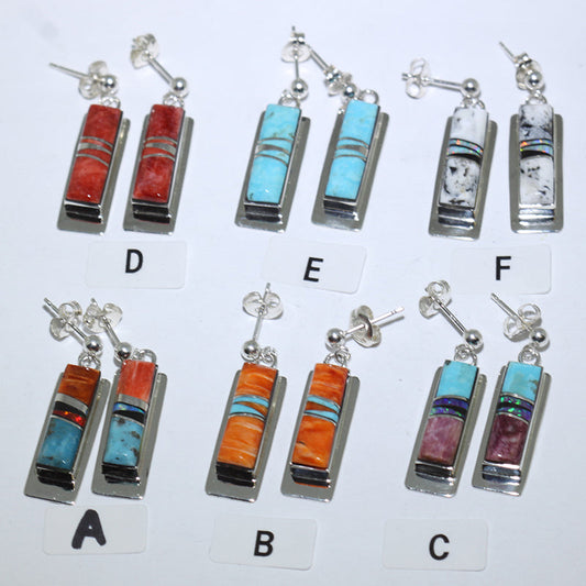 ナバホ族のインレイイヤリング