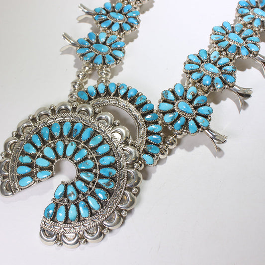 ナバホ族によるスクォッシュブロッサム