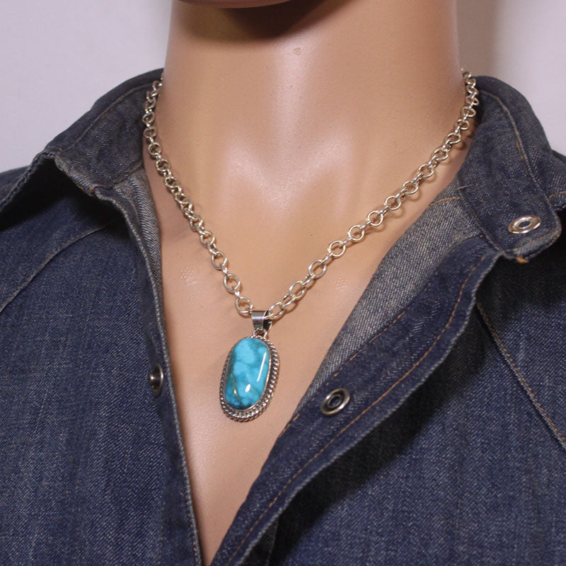 Egyptian Palawit ni Robin Tsosie