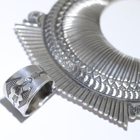 Silver Naja Pendant ni Sunshine Reeves