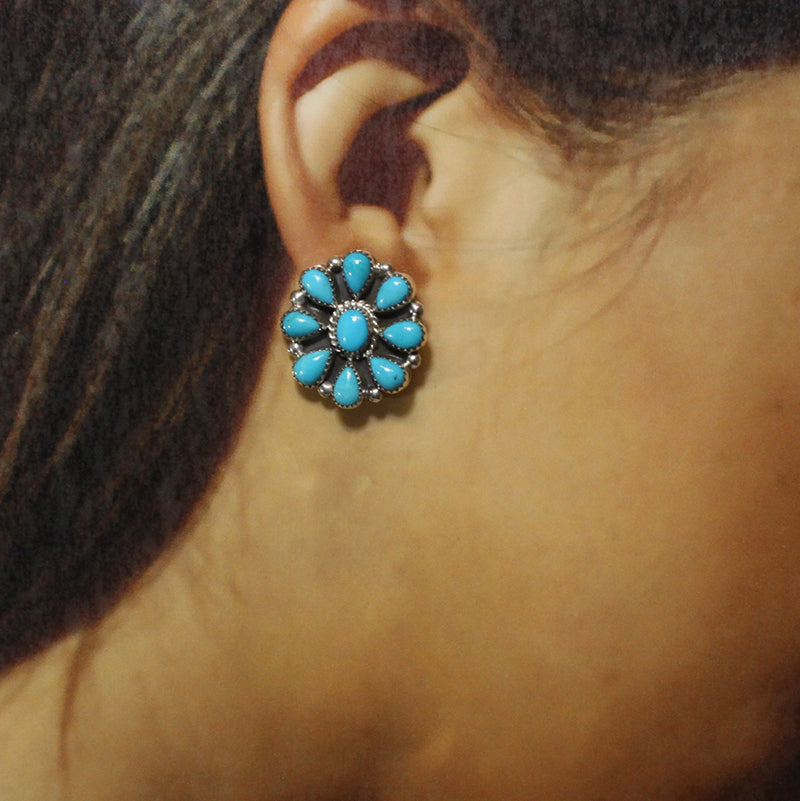 칼린 굿럭의 클러스터 귀걸이