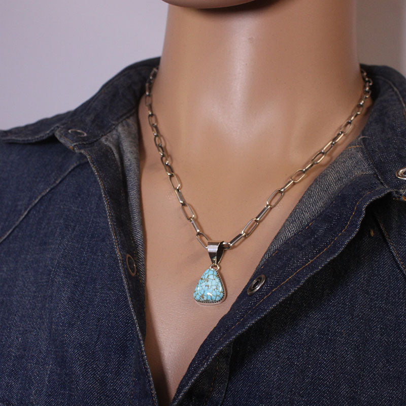 로빈 초시의 번호 8 터쿼이즈 펜던트