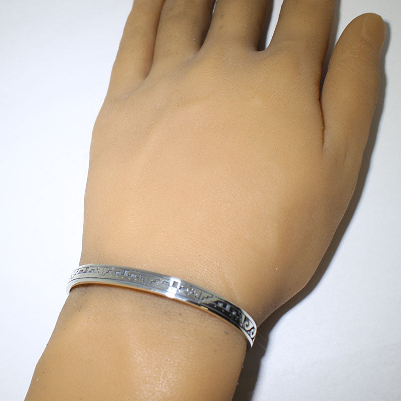 Vòng tay bạc của Clifton Mowa 5-3/4"