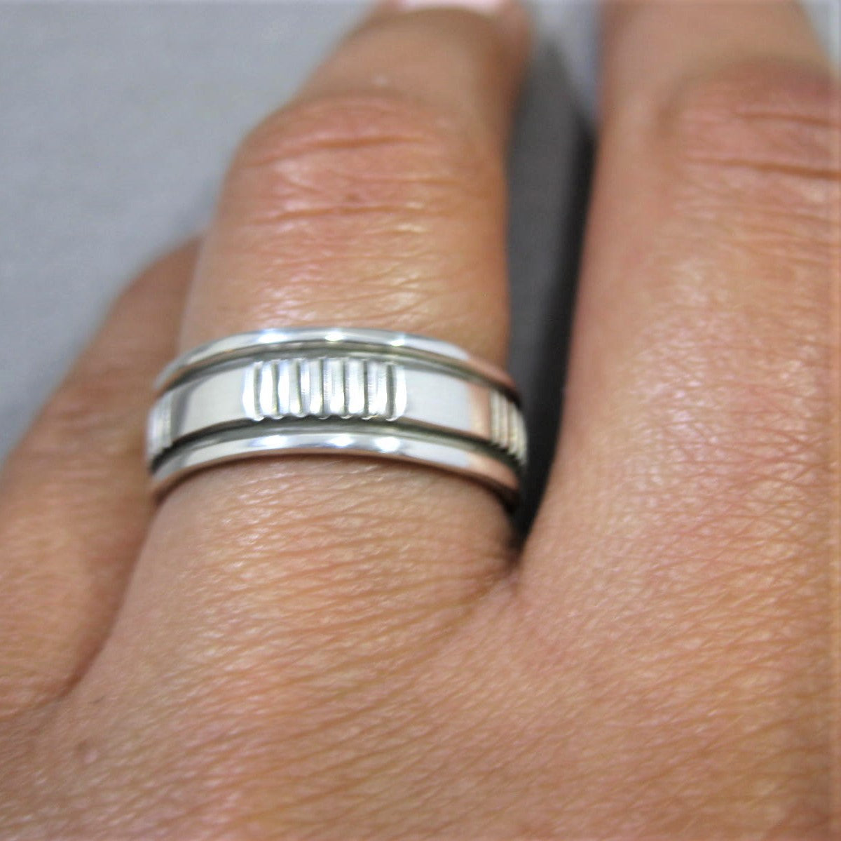 Bague en argent par Bruce Morgan
