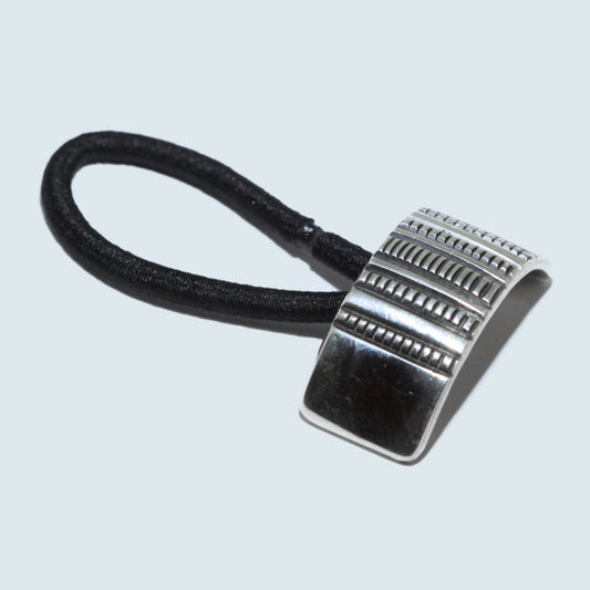 Серебряная резинка для волос от Харрисона Джима