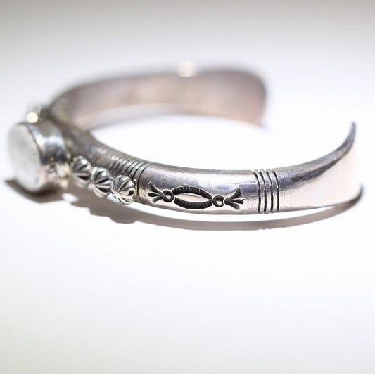 ホワイトバッファローブレスレット 5-3/4インチ