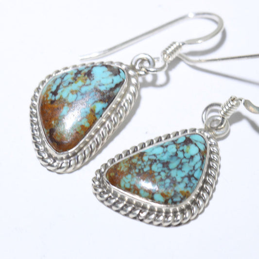 ロビン・ツォシによる中国のイヤリング