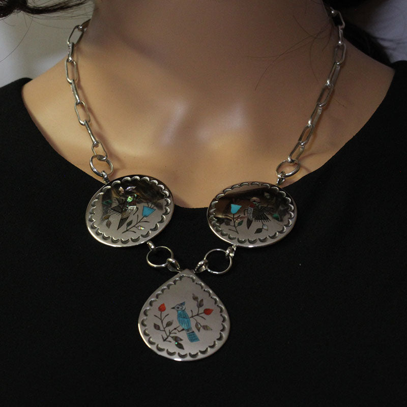 レイモンド・ボイドによるインレイネックレス