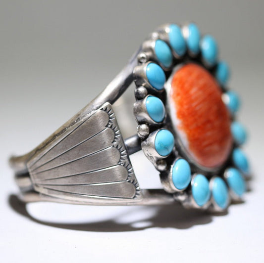 பFred Petersயின் குவியல் கைக்கழல்