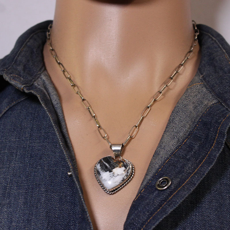 Heart Pendant ni Reva Goodluck