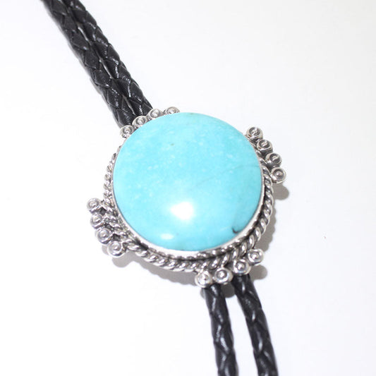 ナバホ族によるキングマンボロタイ