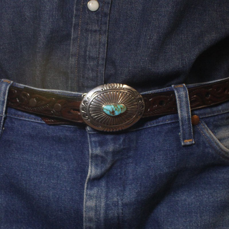 チャーリー・ジョンによるカンデラリアバックル