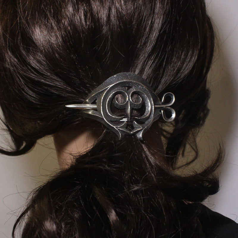 ยางรัดผมโดยแอรอน แอนเดอร์สัน