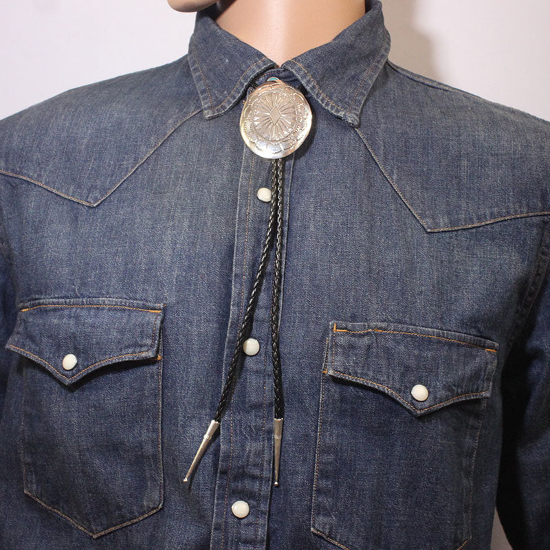 نavajo کا چاندی کا بولô