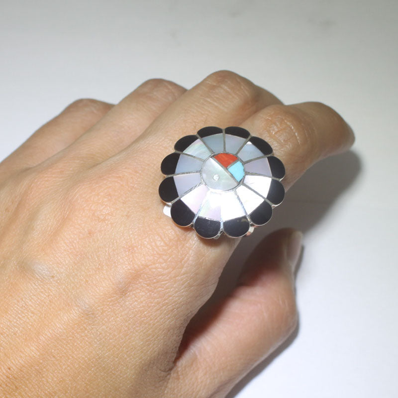 ঝুনি দ্বারা ইনলে রিং