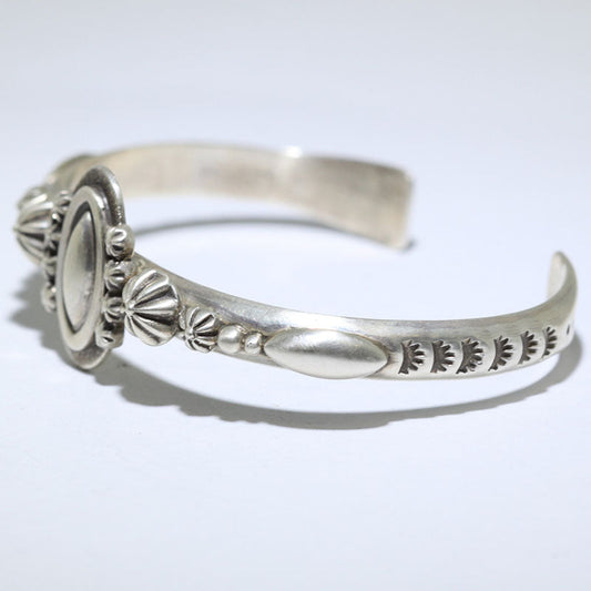 トーマス・ジムによるシルバーブレスレット 5-5/8インチ