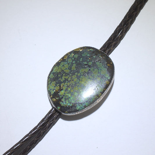 ロビン・ツォシによる中国ターコイズのボロタイ