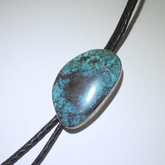 ロビン・ツォシによる中国ターコイズのボロタイ