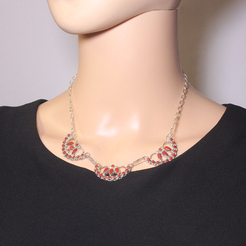 ズニ族のネックレスとイヤリングセット