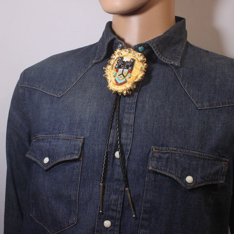 ズニ族のカチナインレイ・ボロタイ