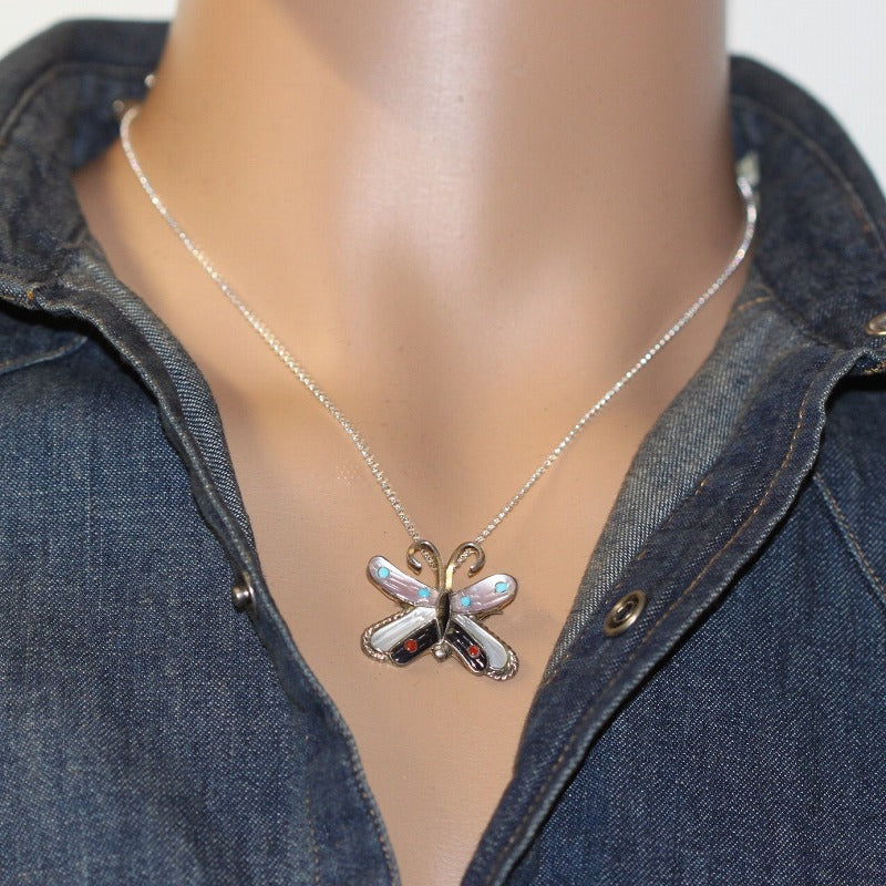 ズニ族の蝶のピンペンダント