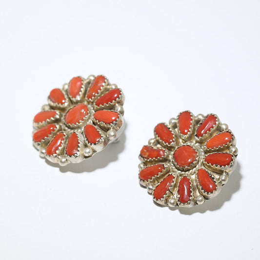 クラスタ ズニ ピアス