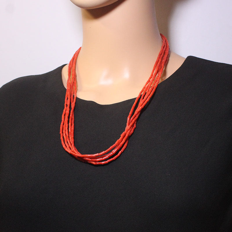 NAVAJO ナバホ コーラル　赤珊瑚　シルバーネックレス　刻印あり NAVAJO ナバホ コーラル 赤珊瑚 シルバーネックレス 刻印あり