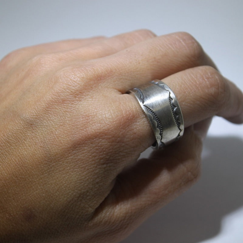 阿诺德·古德拉克戒指