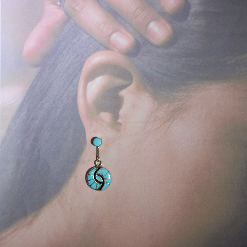 エイミー・ウェズリーによる友情インレイイヤリング