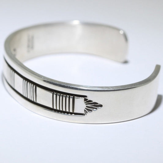 ப்ரூஸ் மோர்கன் கைவினைஞர் வடிவமைத்த வெள்ளி காப்பு - 5.75 அங்குலம்