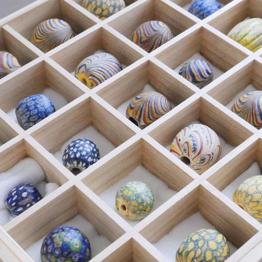 ジャワ ビーズ マニック・サユール 大型 ビーズ