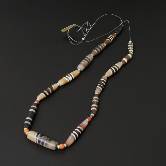 縞模様のジービーズ・ストランド