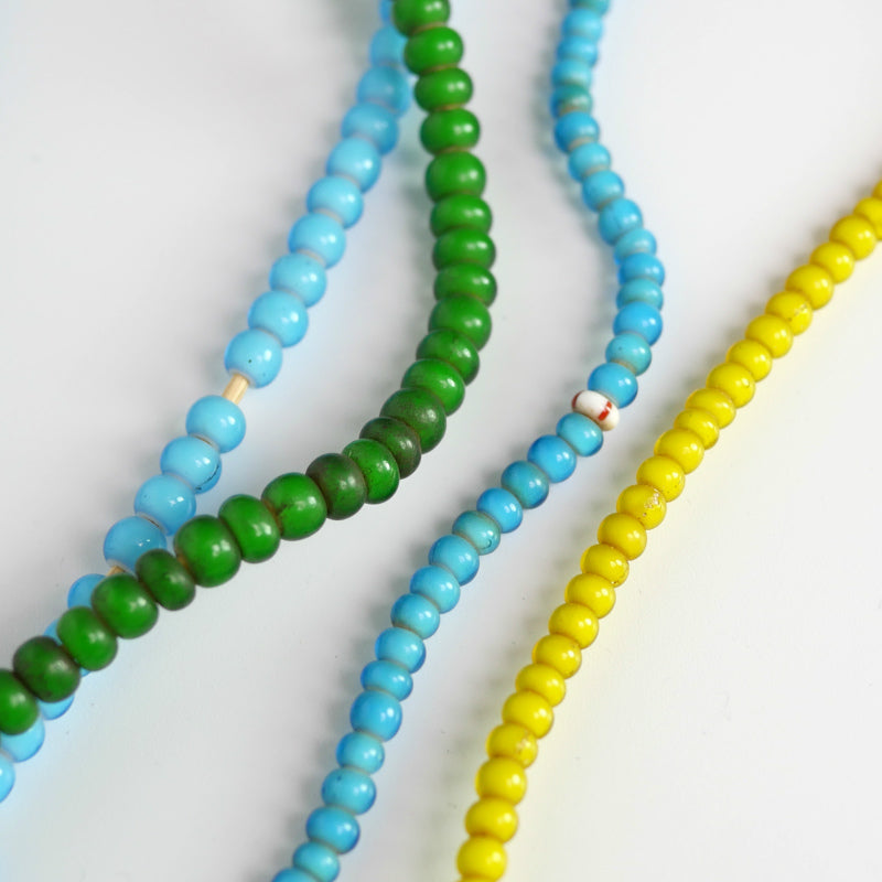 Filo di Perline Cuore Bianco (4mm)