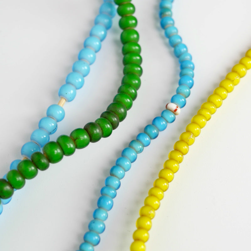 வெள்ளை இதயம் மணிகள் கோரம் (5-7மிமீ)