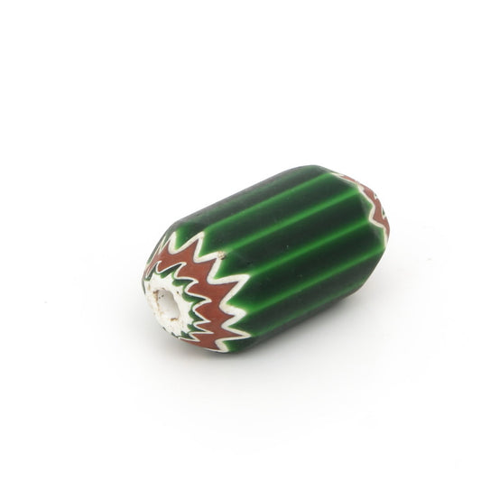 六層グリーンシェブロンビーズ