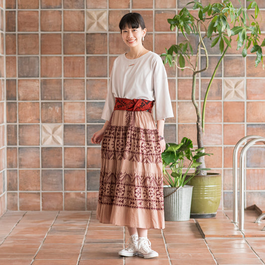 コットンゴシック刺繍スカート