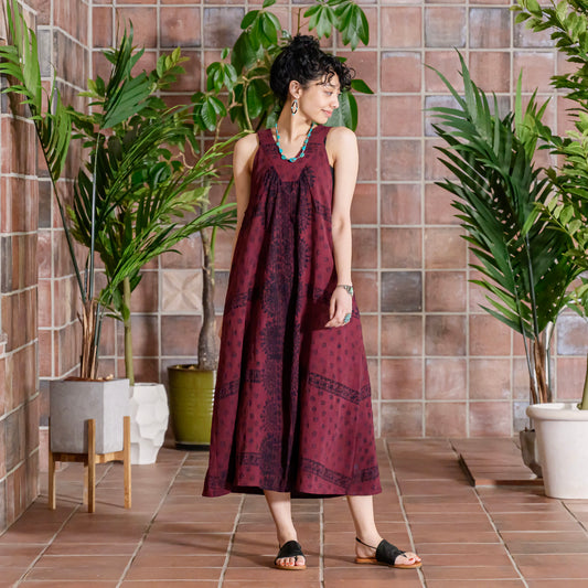 コットン・エンボス・ドレス