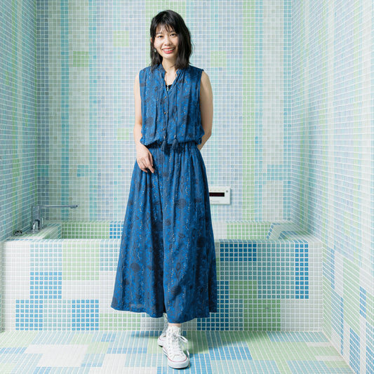 レーヨン・ゴールド・フラワープリント・ジャンプスーツ