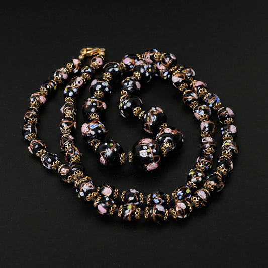 ヴィクトリア朝のビーズネックレス