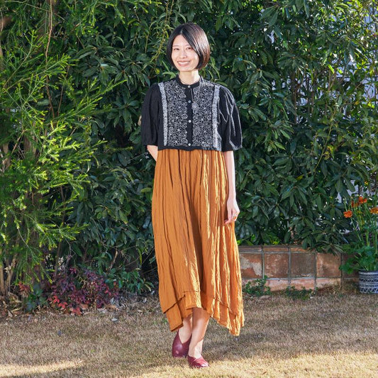 Lakhnavi Embroidery Short Blouse