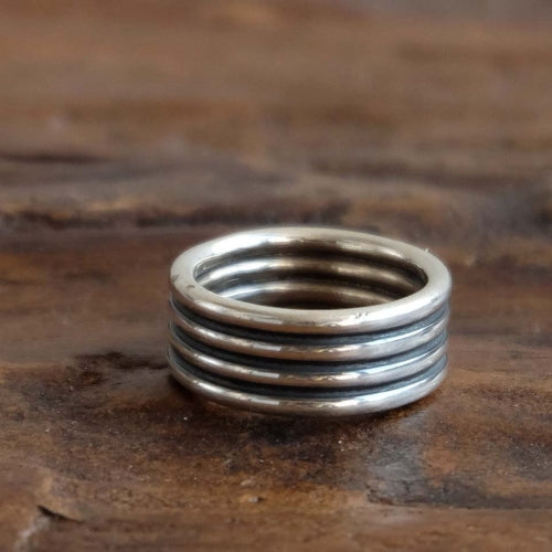 Nhẫn của Steve Arviso