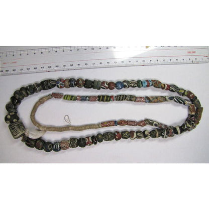 Sinaunang Beads