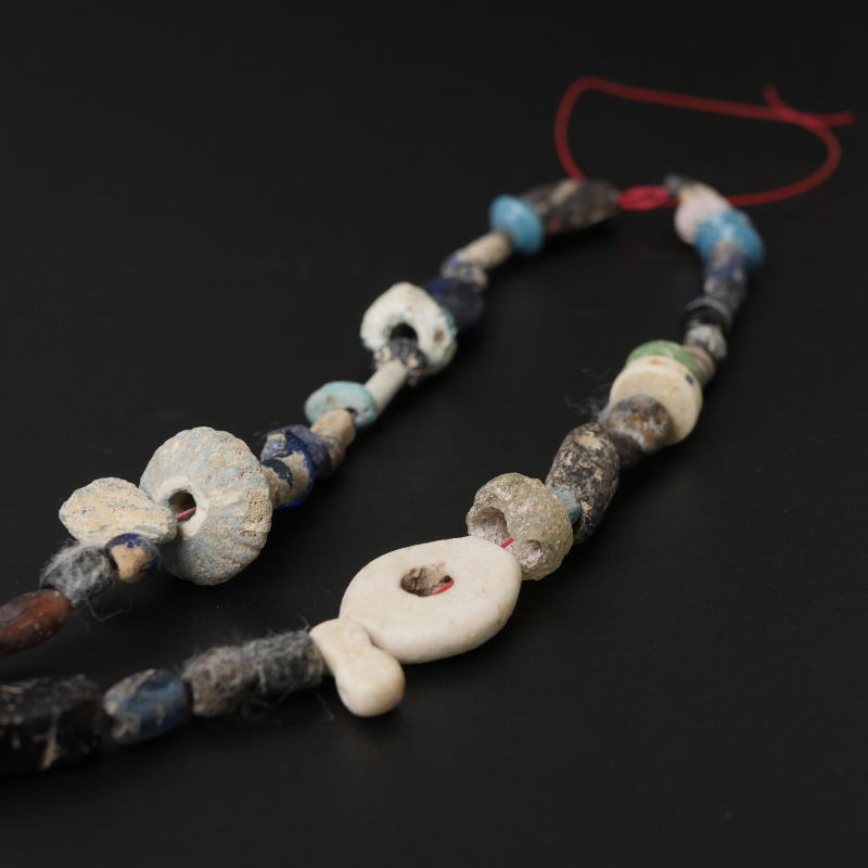 Roman Beads Strand