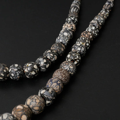 Strang antiker islamischer Perlen