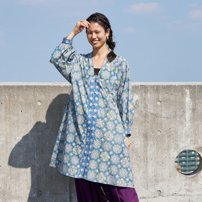 Geometric Block Gathered Sleeve Front Opening Dress